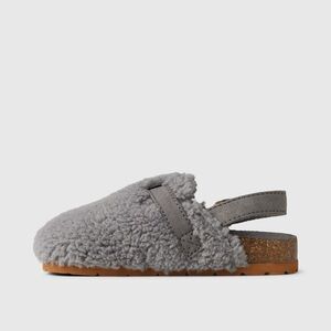 GAP Baby & Toddler Sherpa Gray 5T/6T Clogs